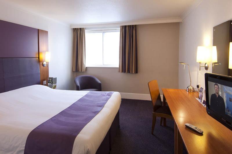 Premier Inn Κιλμάρνοκ Εξωτερικό φωτογραφία