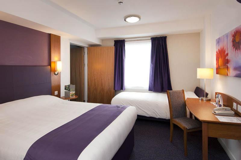 Premier Inn Κιλμάρνοκ Εξωτερικό φωτογραφία